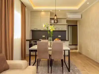 Luxury Apartments Queen - 39