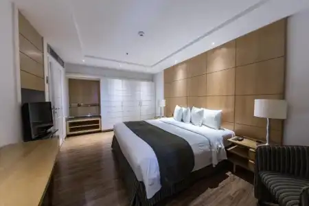 Grand Bittar - 60