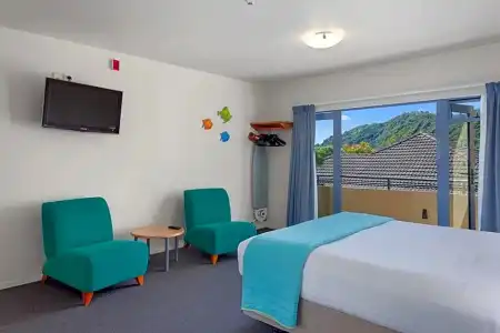 Awa Motel - 84