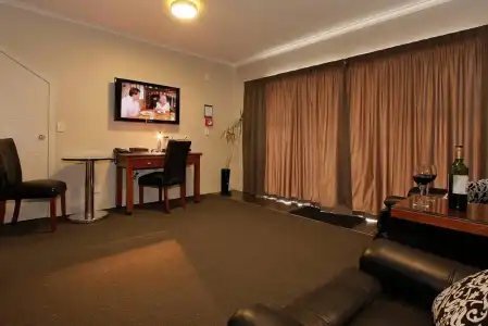 City Corporate Motor Inn - 11