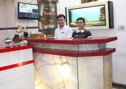Mi Linh - 20
