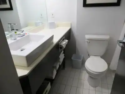 Four Points by Sheraton & Suites Calgary West - 27