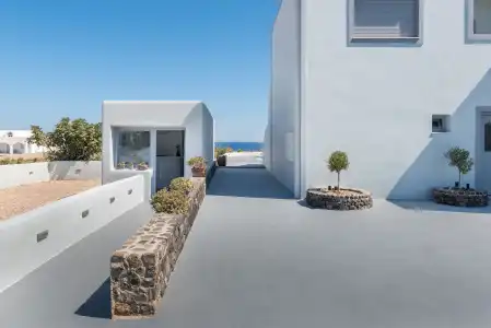 Volcanic Arc Suites - 10