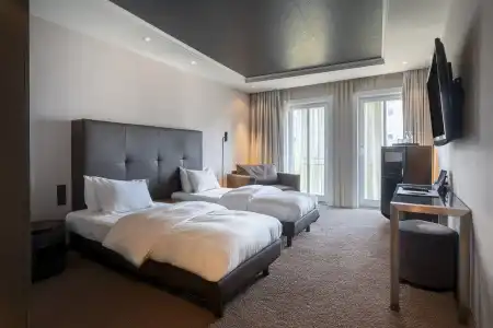 NEWBERLIN - 20