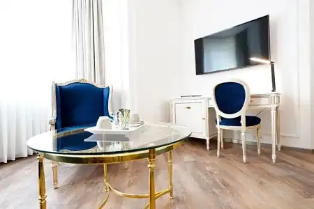 Bayerischer Hof - 63