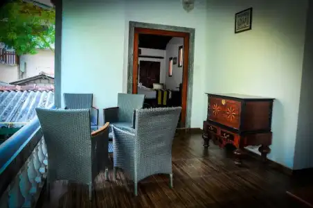 Happy Banana & Restaurant - 11