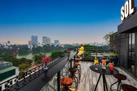 Solaria - 16