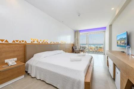 Tasia Maris Seasons - Adults Only - 111