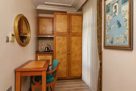 Santa Ottoman - 12