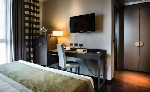 Uptown Palace - 7