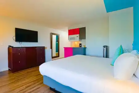 Coast River Inn by OYO Seaside - 113