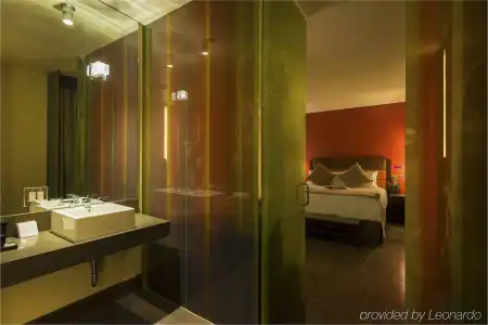 SIRTAJ - Beverly Hills - 19