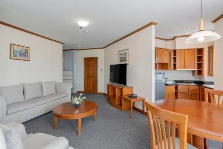 Grand Diamond Suites - 42