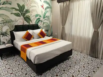 Raghuraj Palace - 12