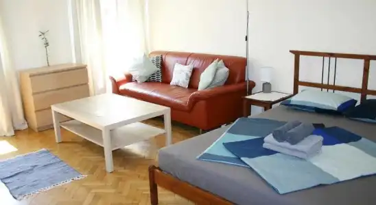 Honey Hostel - 1