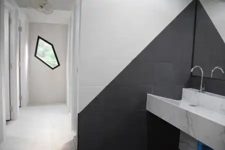 The August Hostel - 6