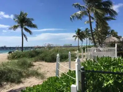 High Noon Beach Resort - 8