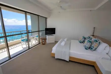 Gemini Court Holiday Apartments - 129