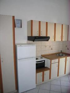 Spiros Studios - 13