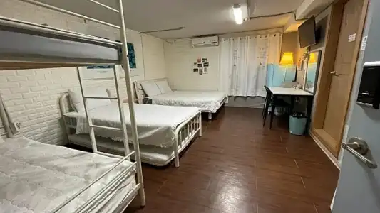 Hongdae Style Guesthouse - 112