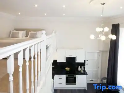 Queensgate Court - 304