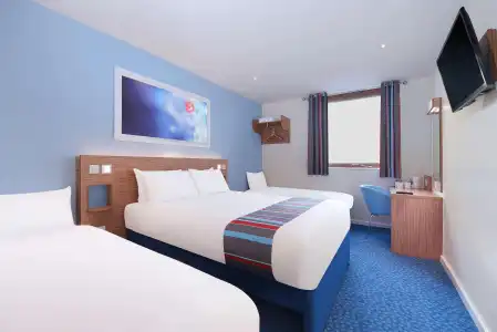 Travelodge London Park Royal - 18