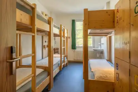 Chalet Hostel @ Backpackers Villa Interlaken - 16