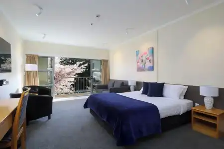 Saxton Lodge - 44