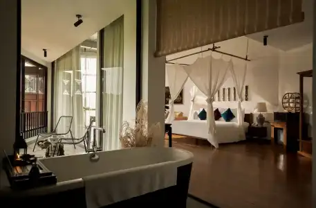 aNhill Boutique - 52