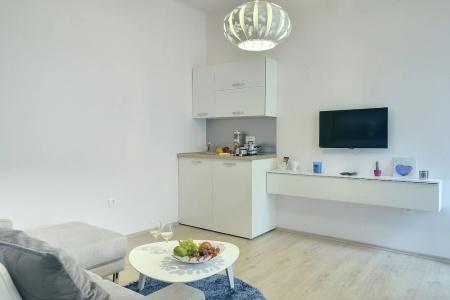 D&A Center Apartments - 36