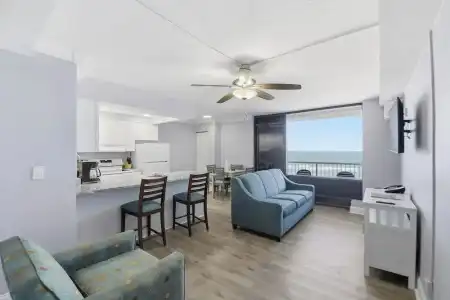 The Maverick Resort - 10
