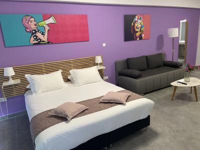 Connect Suites - 1