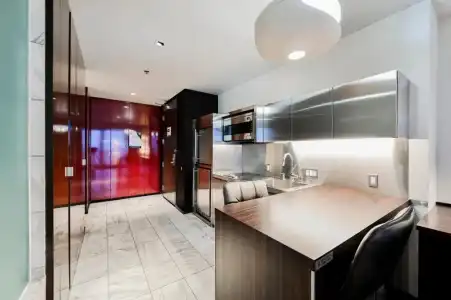 Beautiful Palms Place Suite - 555