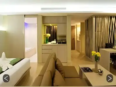 The Stay - 5