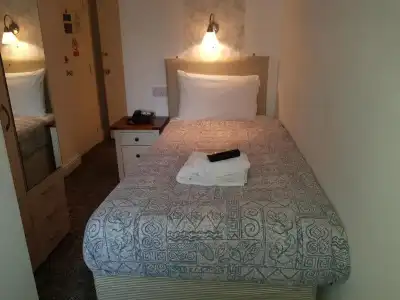 Atlantic Seafront Guest Accommodation - 25