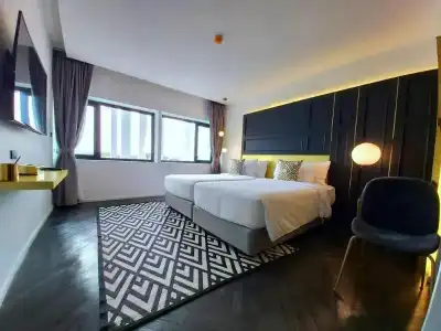 Scene Bangkok Noi - 24