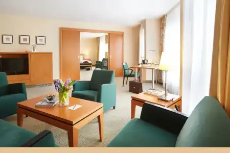 Best Western Premier AirportBerlin - 78