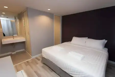 Nantra Ploenchit - 5