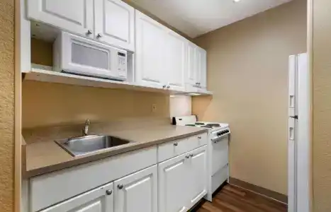 Suburban Extended Stay Daytona Beach - 48