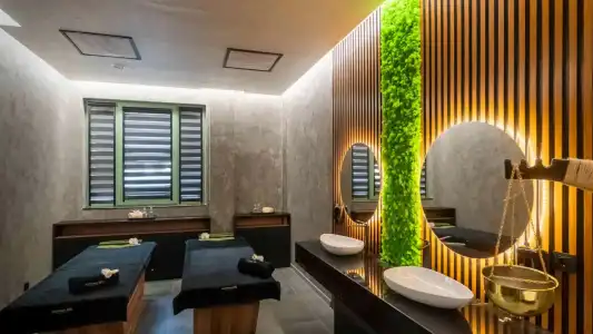 Ramada by Wyndham Sofia City Center - 1