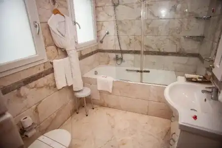 Tunis Grand - 52
