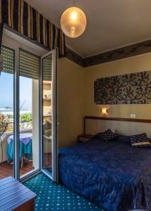 River Fronte Mare Con Piscina - 84