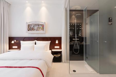 Ruby Leni Dusseldorf by IHG - 27