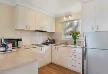 The Peninsula Riverside Serviced Apartments - 11