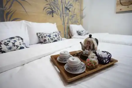 Omah Njonja Bed & Brasserie - 5