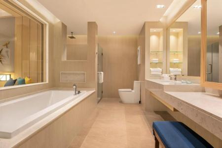 Le Meridien Khao Lak Resort & Spa - 8