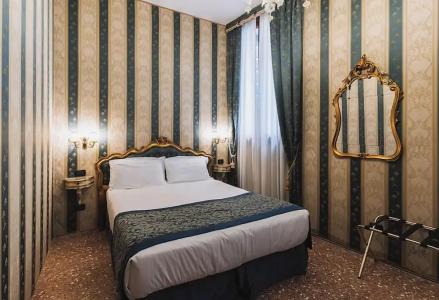 Palazzo Lion Morosini - Check in Presso Locanda Ai Santi Apostoli - 32