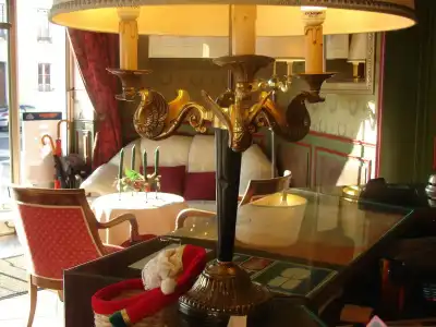Hôtel IENA - 11