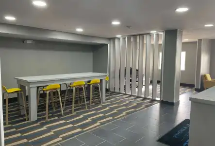 Microtel Inn & Suites by Wyndham Bossier City - 14
