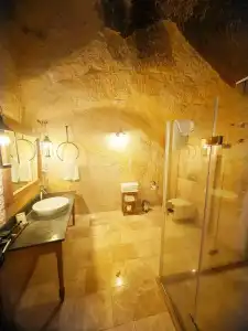 Acropolis Cave Suite - 87
